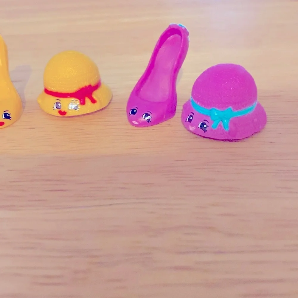 Shopkins Hats and Heels = 6 items
